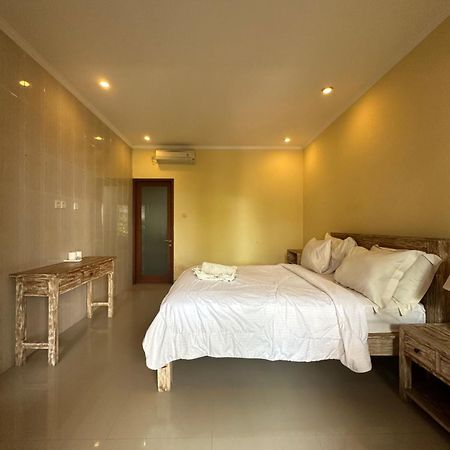 Dicky Guest House Batu Bolong Чангу Екстер'єр фото